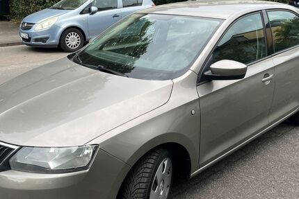 Skoda Rapid 173.355 km 5.200 € Bonn 53178