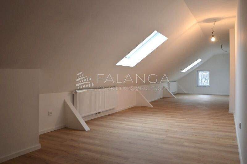 Etagenwohnung Wiesbaden-Schierstein Schierstein - 3 Zimmer, 90 m&sup2;, 1.350&euro; | Angebot:24702390