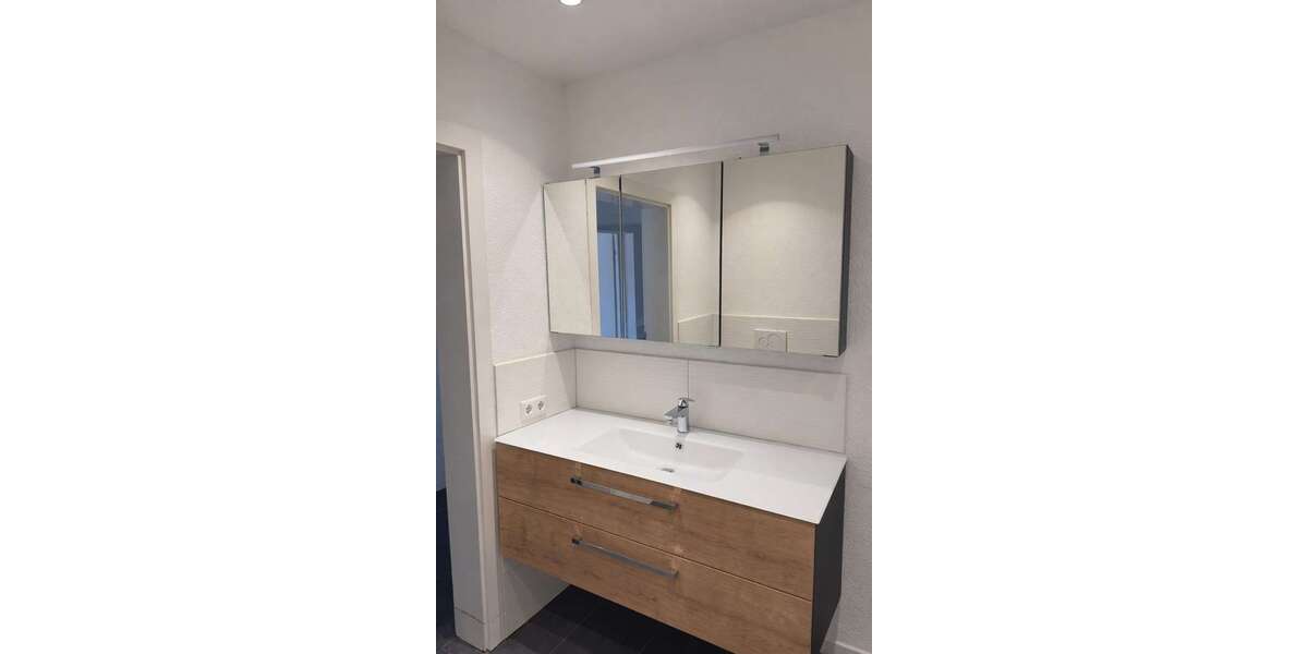 Wohnung zum Mieten in Rottenburg am Neckar 950 € 94 m² 4 zimmer