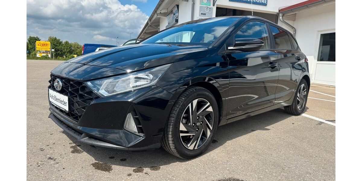 Hyundai i20 25.890 km 17.980 &euro; Dösingen 87679
