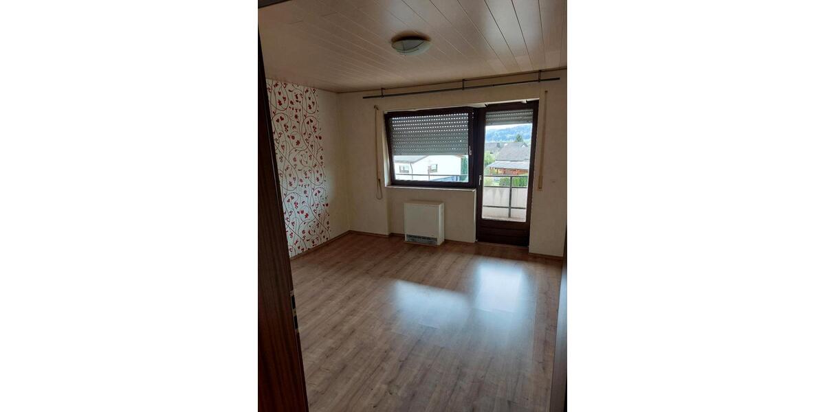 Etagenwohnung Oberrot - 4.5 Zimmer, 105 m&sup2;, 220.000&euro; | Angebot:26986034