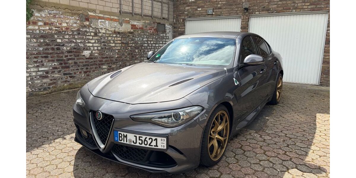 Alfa Romeo Giulia 61.000 km 44.750 &euro; Bedburg 50181