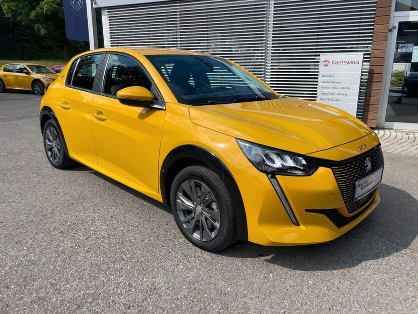 Peugeot 208 48.600 km 14.990 € Oberstenfeld 71720
