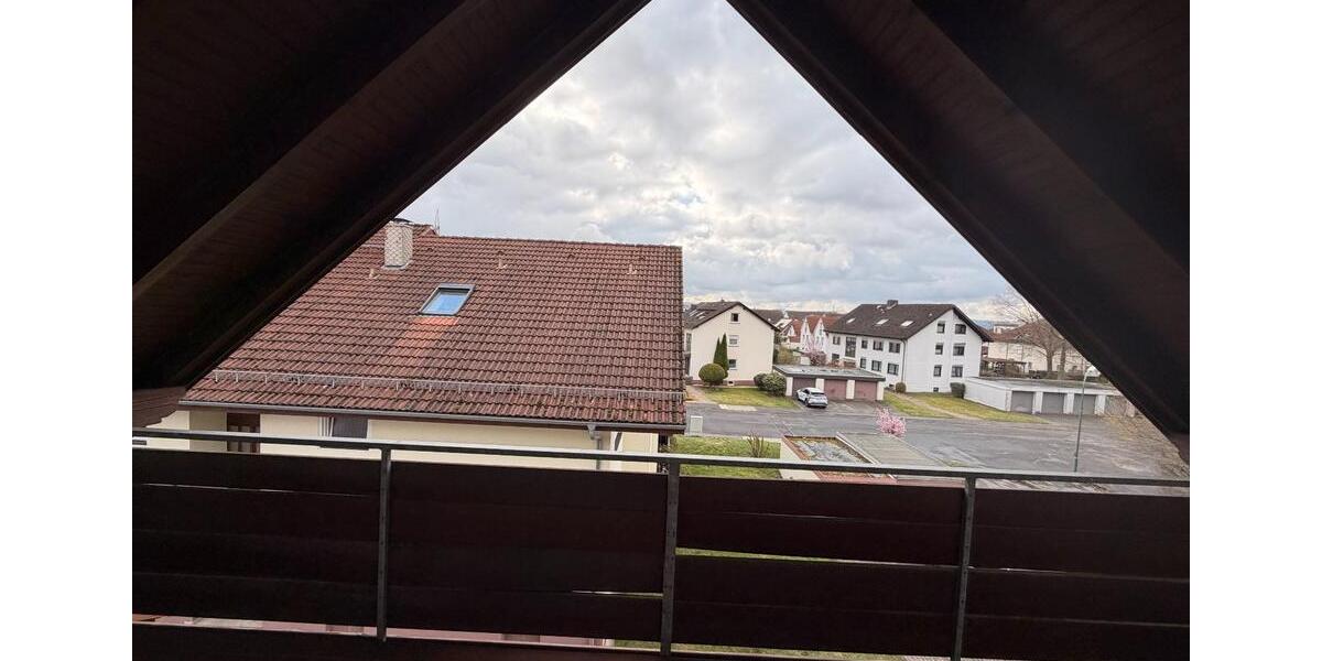 Dachgeschoßwohnung Petersberg - 3 Zimmer, 76 m&sup2;, 229.000&euro; | Angebot:25944122