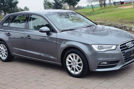 Audi A3 180.000 km 12.500 € Büttelborn 64572