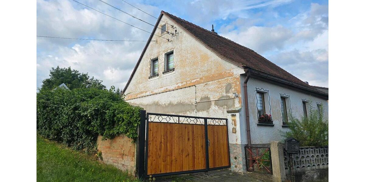 Einfamilienhaus Eckartsberga - 5 Zimmer, 130 m&sup2;, 90.000&euro; | Angebot:23847534