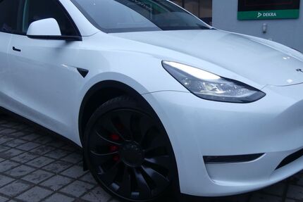Tesla Model Y 61.277 km 38.800 &euro; Berlin 13156
