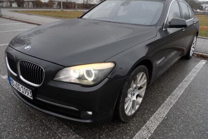 BMW 730