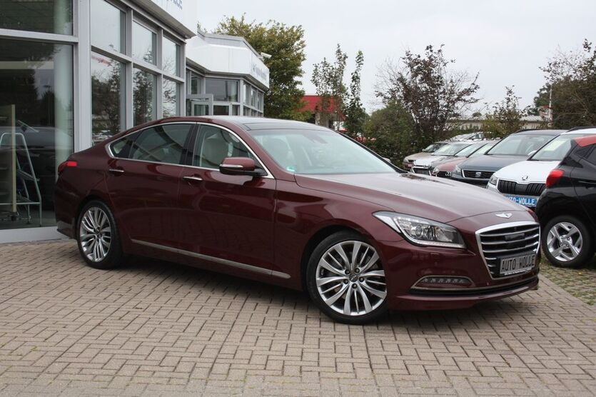 Hyundai Genesis 83.057 km 19.950 € Magdeburg 39120