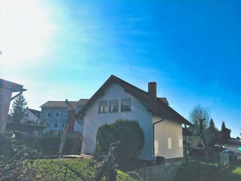 Haus zum Kaufen in Ahorn 245.000 € 76 m²