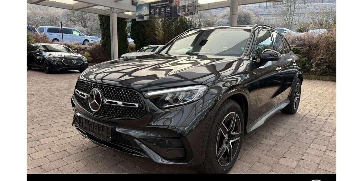 Mercedes-Benz GLC 220 13.156 km 56.440 € Tuttlingen 78532