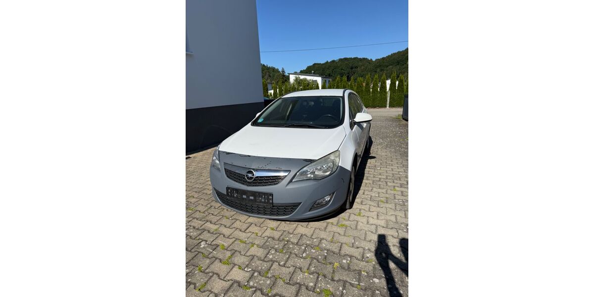 Opel Astra 284.000 km 1.950 &euro; Altenstadt 89281