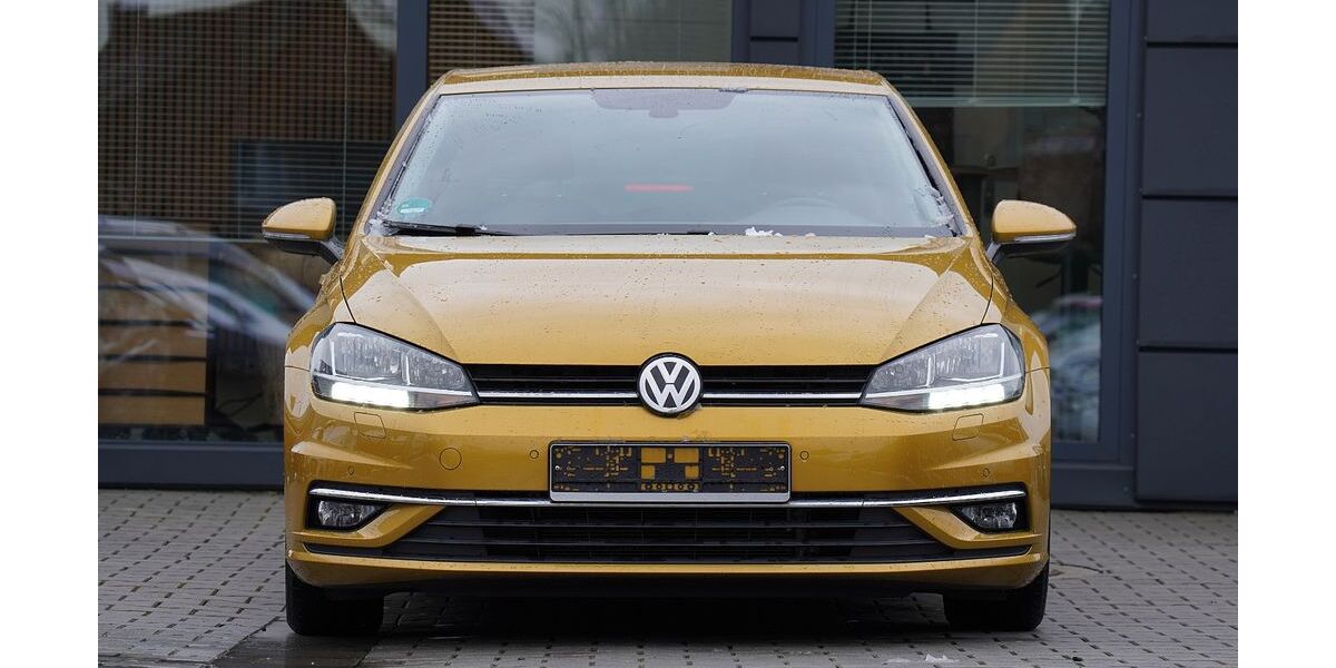 VW Golf 83.500 km 17.980 &euro; Korschenbroich 41352