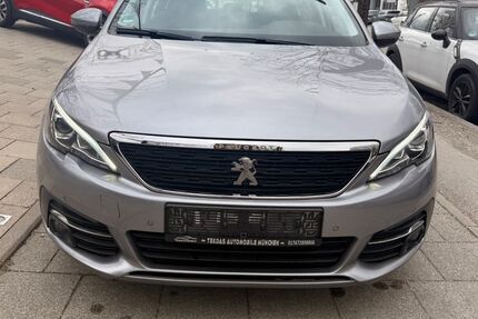 Peugeot 308 65.900 km 11.950 &euro; München 81825
