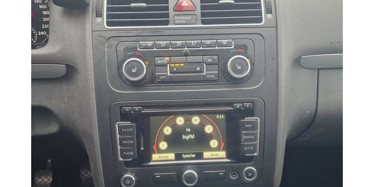 VW Touran Style BMT 7 Sitzer Klimaautomatik NAVI 269.000 km 7.998 &euro; Landau 76829