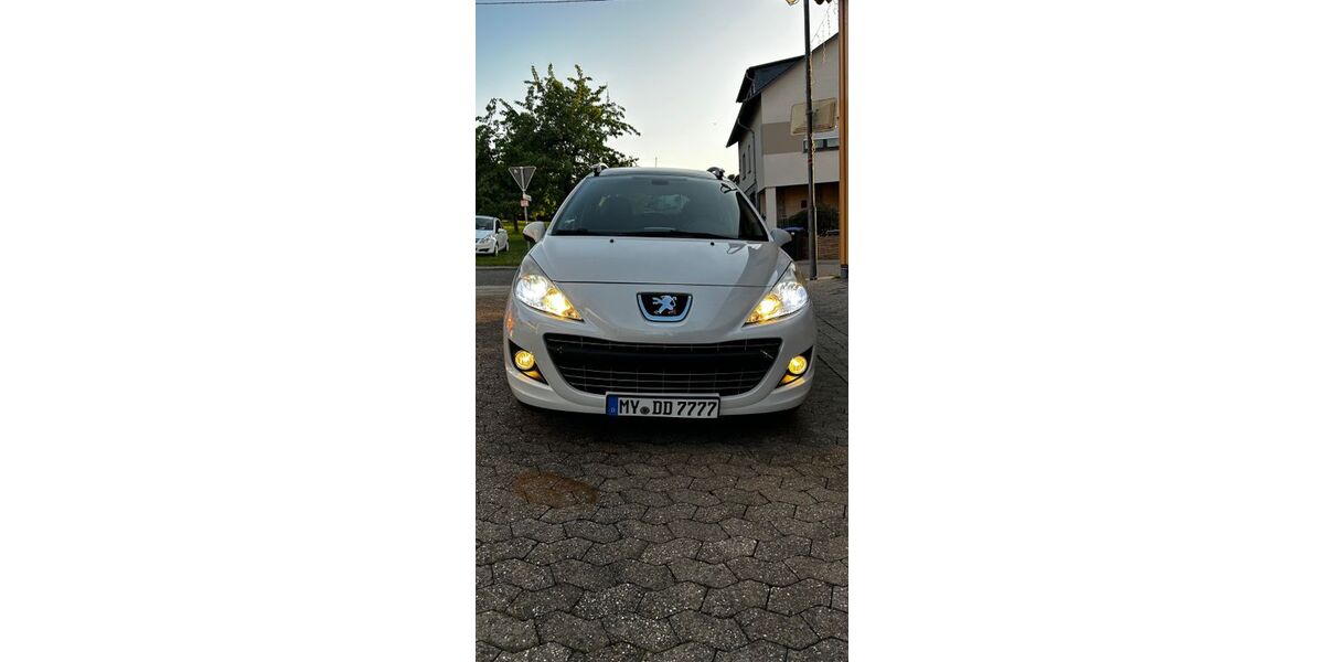 Peugeot 207 176.000 km 3.600 &euro; Macken 56290