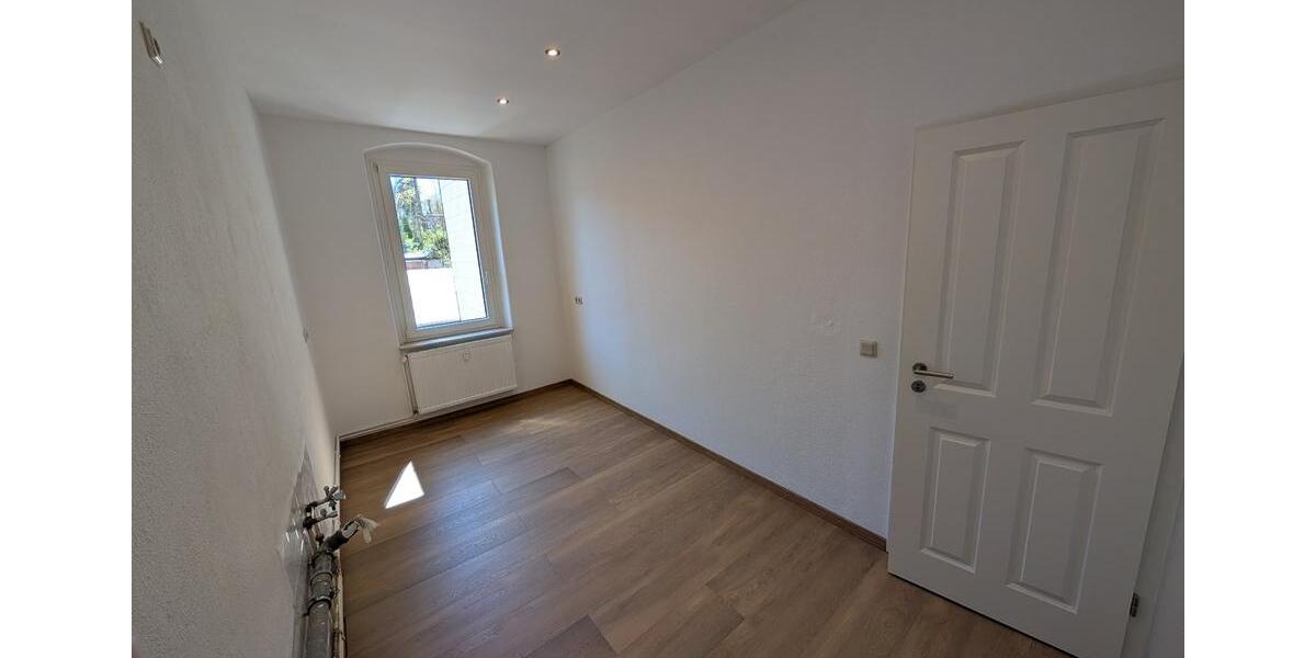 Etagenwohnung Nossen - 2 Zimmer, 48 m&sup2;, 299&euro; | Angebot:26337406
