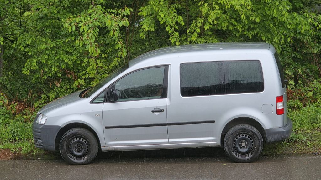 VW Caddy 210.000 km 1.500 &euro; Vlotho 32602