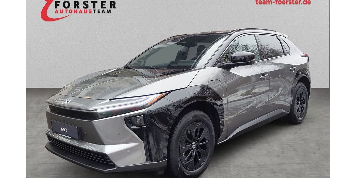 Toyota bZ4X 4.500 km 52.590 &euro; Pirna 01796