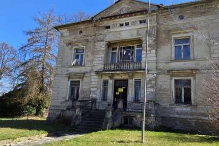 Haus Großschönau - 7 Zimmer, 350 m&sup2;, 25.000&euro; | Angebot:26148503