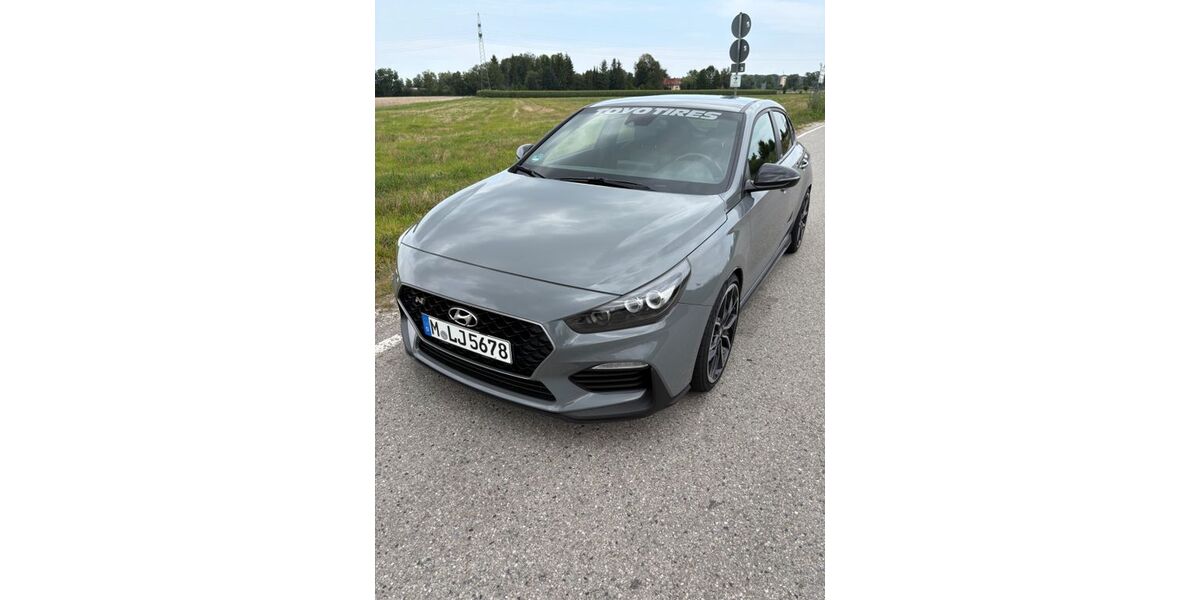 Hyundai i30 72.000 km 21.900 &euro; München 81927