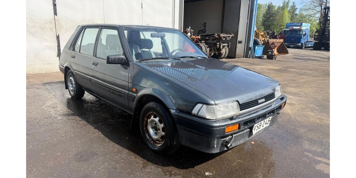 Toyota Corolla 315.000 km 1.450 &euro; Sottrum 27367