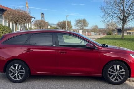 Hyundai i30 67.000 km 17.300 &euro; Künzelsau 74653