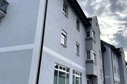 Gewerbeobjekt Altenmarkt an der Alz - 225.000&euro; | Angebot:25483952