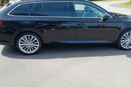 Skoda Superb 118.330 km 18.700 &euro; Meschede 59872