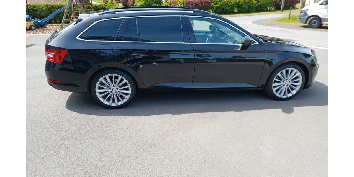 Skoda Superb 118.330 km 18.700 &euro; Meschede 59872