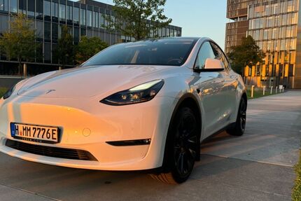 Tesla Model Y 49.839 km 34.900 € Essen 45355