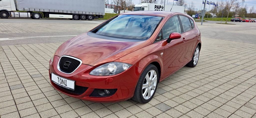 Seat Leon 184.000 km 2.990 € München 81243