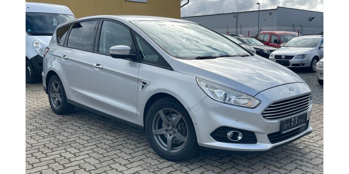 Ford S-Max 199.997 km 10.999 &euro; Bad Harzburg 38667
