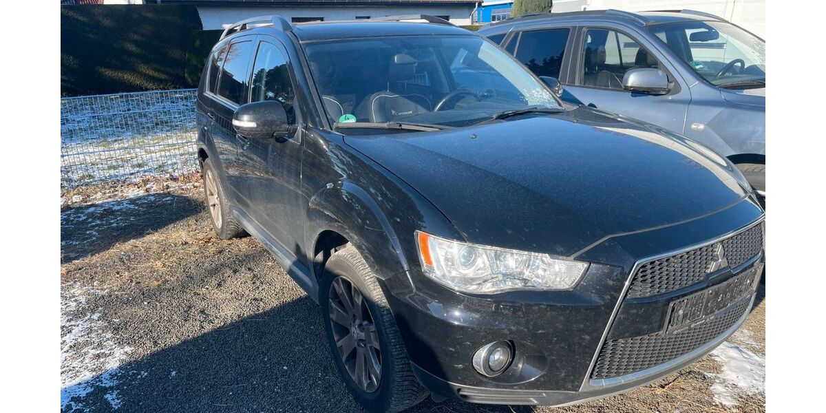 Mitsubishi Outlander 278.333 km 1.999 &euro; Broderstorf 18184