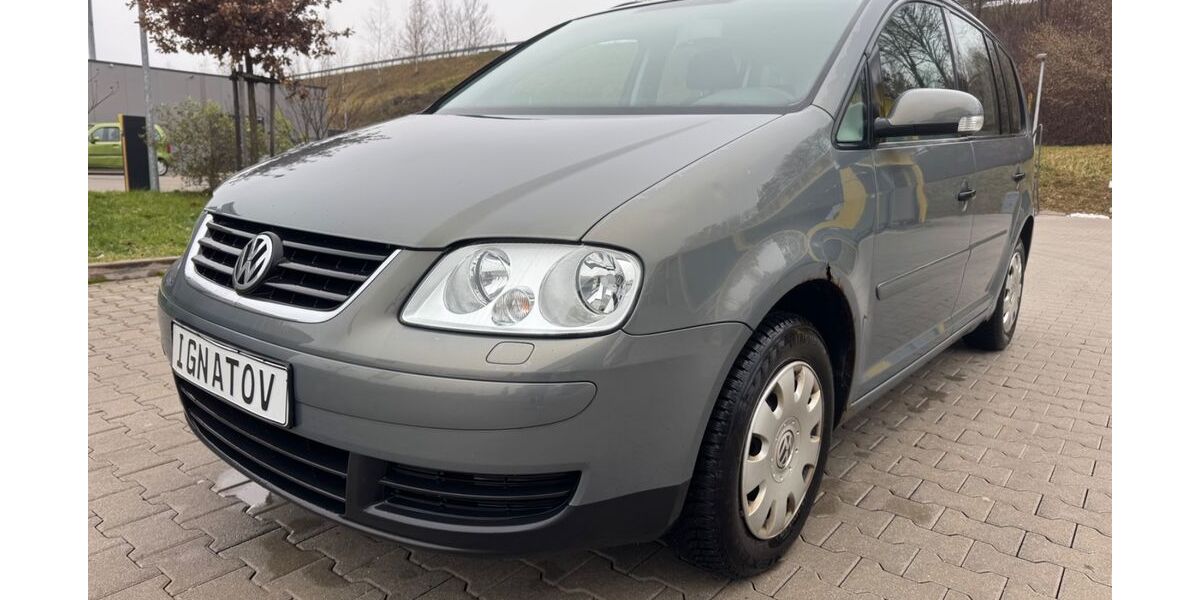 VW Touran 210.000 km 800 &euro; Hutthurm 94116