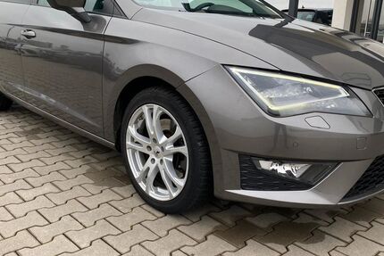 Seat Leon 85.243 km 14.300 &euro; Bergtheim 97241