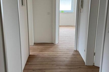 Erstbezug nach Komplettrenovierung – Moderne 3-Zimmer-Wohnung in ruhiger Lage 3 zimmer