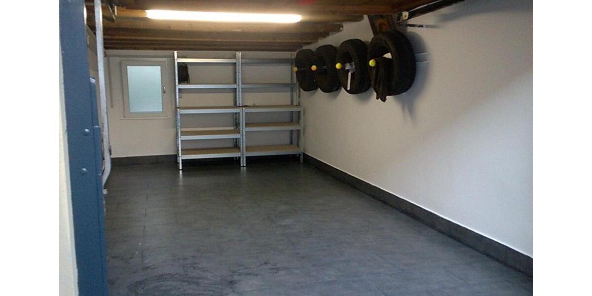 Mehrfamilienhaus, Wohnhaus Reutlingen Orschel-Hagen - 10 Zimmer, 181 m&sup2;, 750.000&euro; | Angebot:24699816