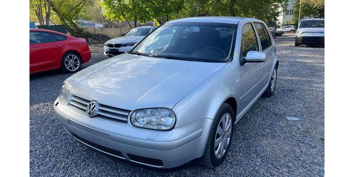 VW Golf 170.000 km 2.480 &euro; Berlin 12109