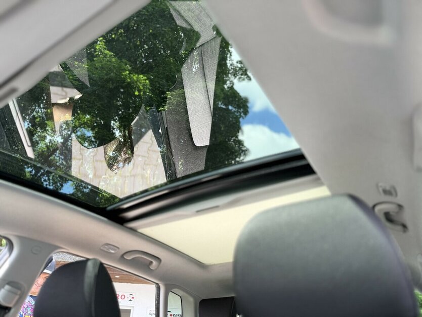 Kia Venga Vision / Klima / Navi / AHK / Pano / LPG 130.000 km 6.900 € Mönchengladbach 41066