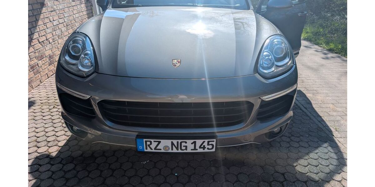 Porsche Cayenne 227.000 km 22.500 &euro; Schwarzenbek 21493