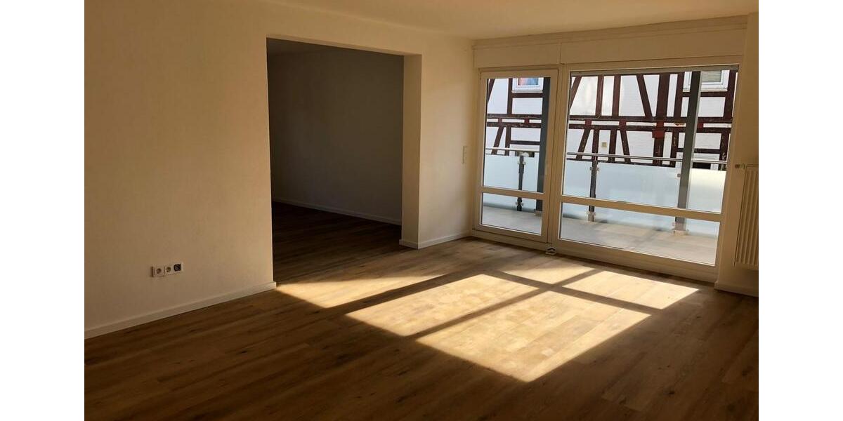 Etagenwohnung Friedewald - 4 Zimmer, 114 m&sup2;, 880&euro; | Angebot:26184460