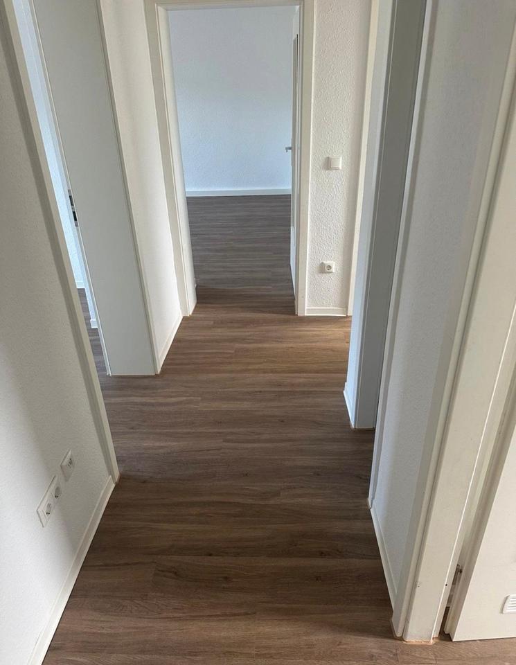 Renoviert 3-Zimmer-Wohnung mit neuer Einbauküche in Uni Nähe ab zimmer