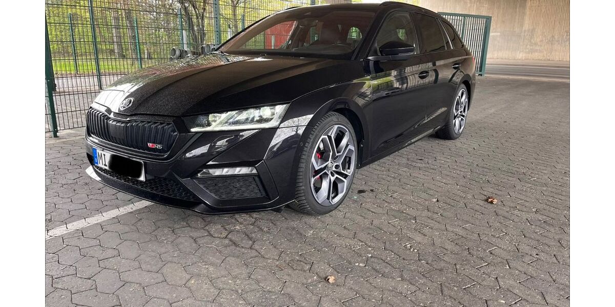 Skoda Octavia 49.943 km 31.999 &euro; Minden 32423