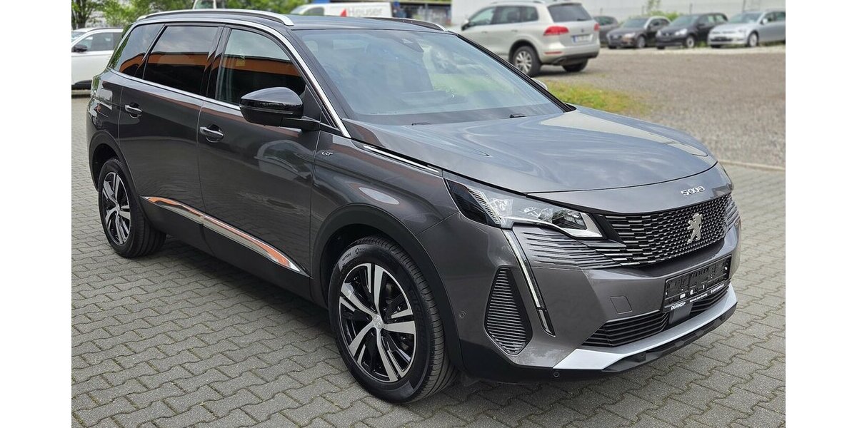 Peugeot 5008 GT 7 Sitze LED Autom. 16.678 km 24.000 &euro; Wilsdruff 01723
