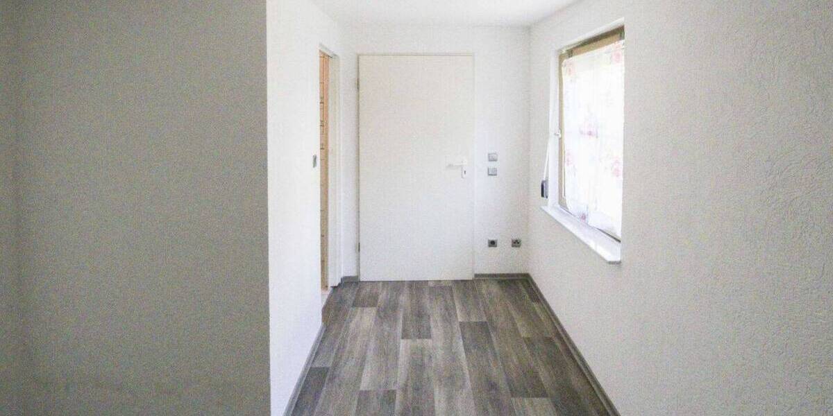 Einfamilienhaus Schwandorf Krondorf - 7 Zimmer, 130 m&sup2;, 299.000&euro; | Angebot:26161072