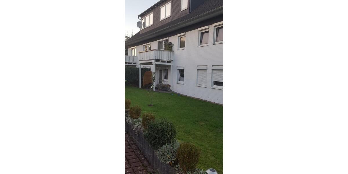 Etagenwohnung Barntrup - 3 Zimmer, 90 m&sup2;, 550&euro; | Angebot:25995684