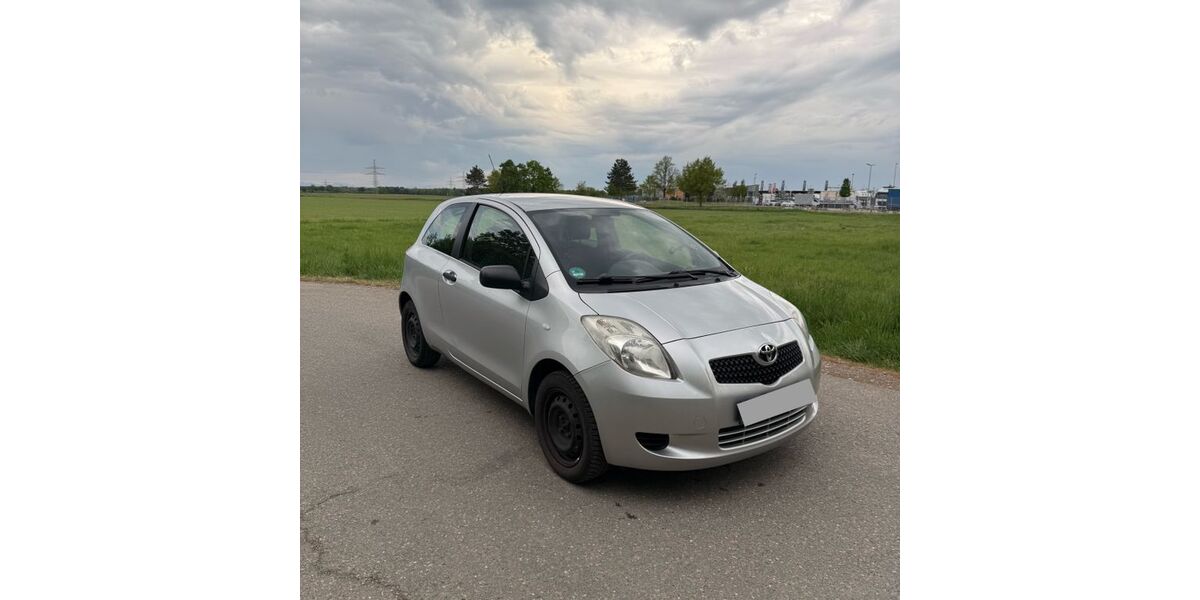Toyota Yaris 222.500 km 1.800 &euro; Landsberg am Lech 86899