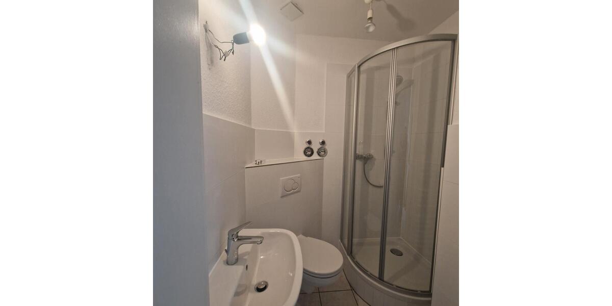 Etagenwohnung Radebeul - 2 Zimmer, 40 m&sup2;, 350&euro; | Angebot:26295096