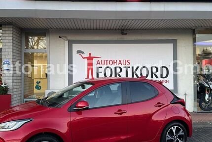 Toyota Yaris 7.980 km 23.980 &euro; Bielefeld 33689